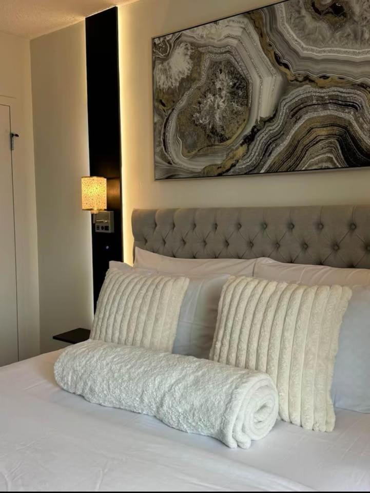New Modern 2br W Fireplace & Fitness Lounge, Live Comfortably In East Harlem Pangsapuri *