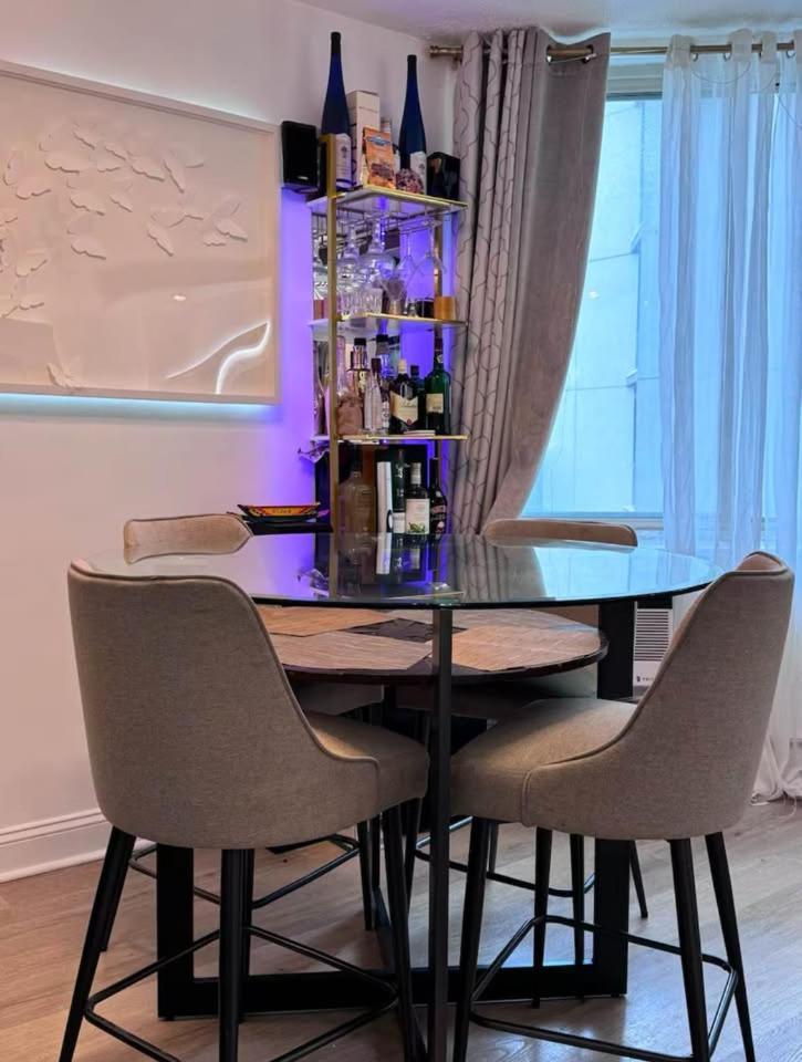 Pangsapuri New Modern 2br W Fireplace & Fitness Lounge, Live Comfortably In East Harlem